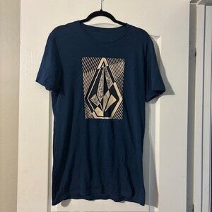 Men's Volcom shirt SZ L